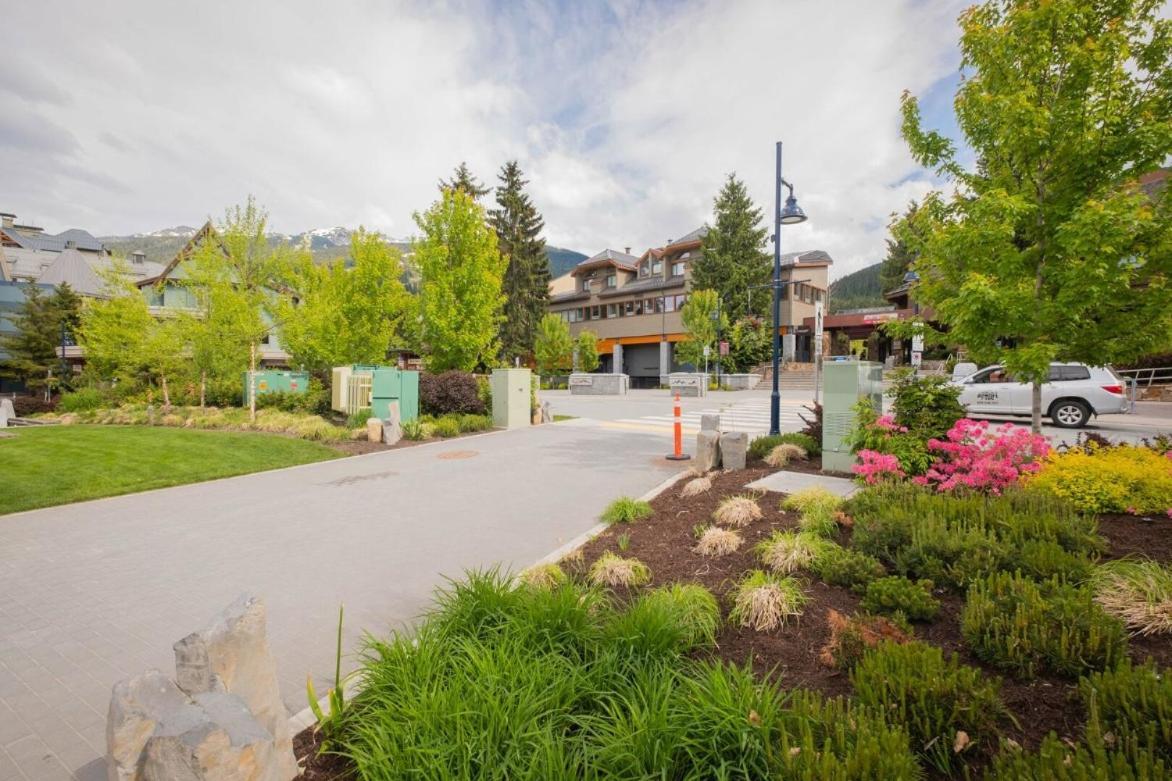 Villa Rainbow By Outpost Whistler Exterior foto